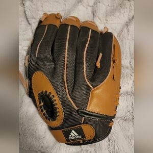 Adidas baseball glove